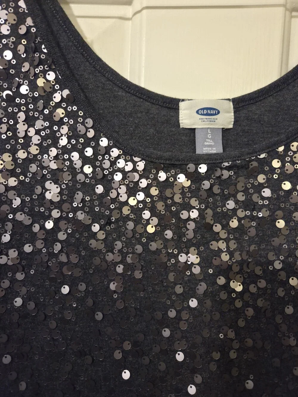 Old Navy Women's Charcoal Sequin Sleeveless Tank Top Sparkle Camisole. Size L. - Picture 5 of 12